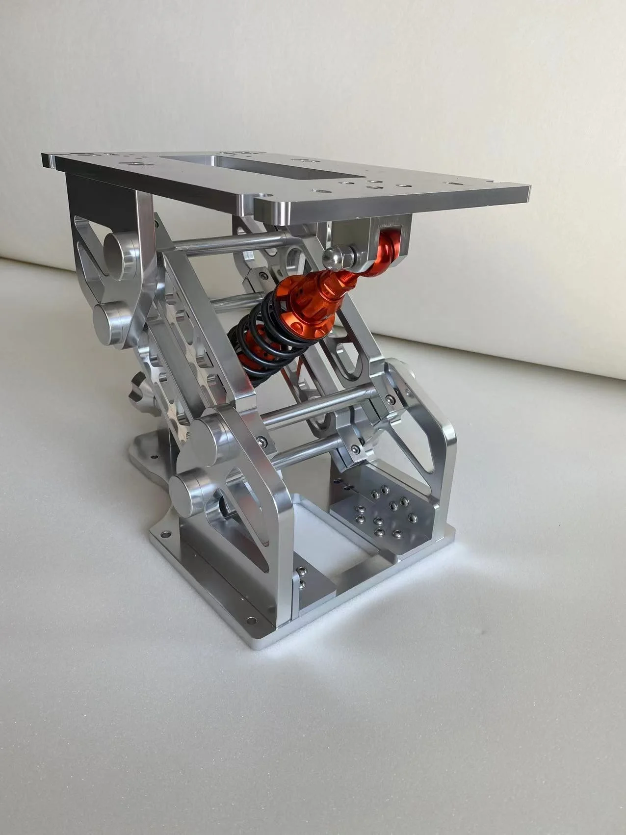 قاعدة تخميد من سبائك الألومنيوم عالية الأداء لقاعدة مقعد تعليق الدوريات #5