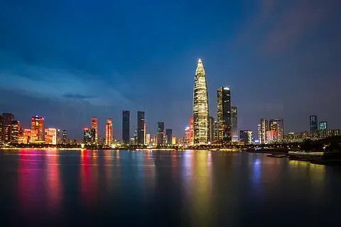 

Задний отсек с металлической задней балки для шестиколесного внедорожника Unimog 1/18 C8823 Modyfikacja и аксессуары для обновления