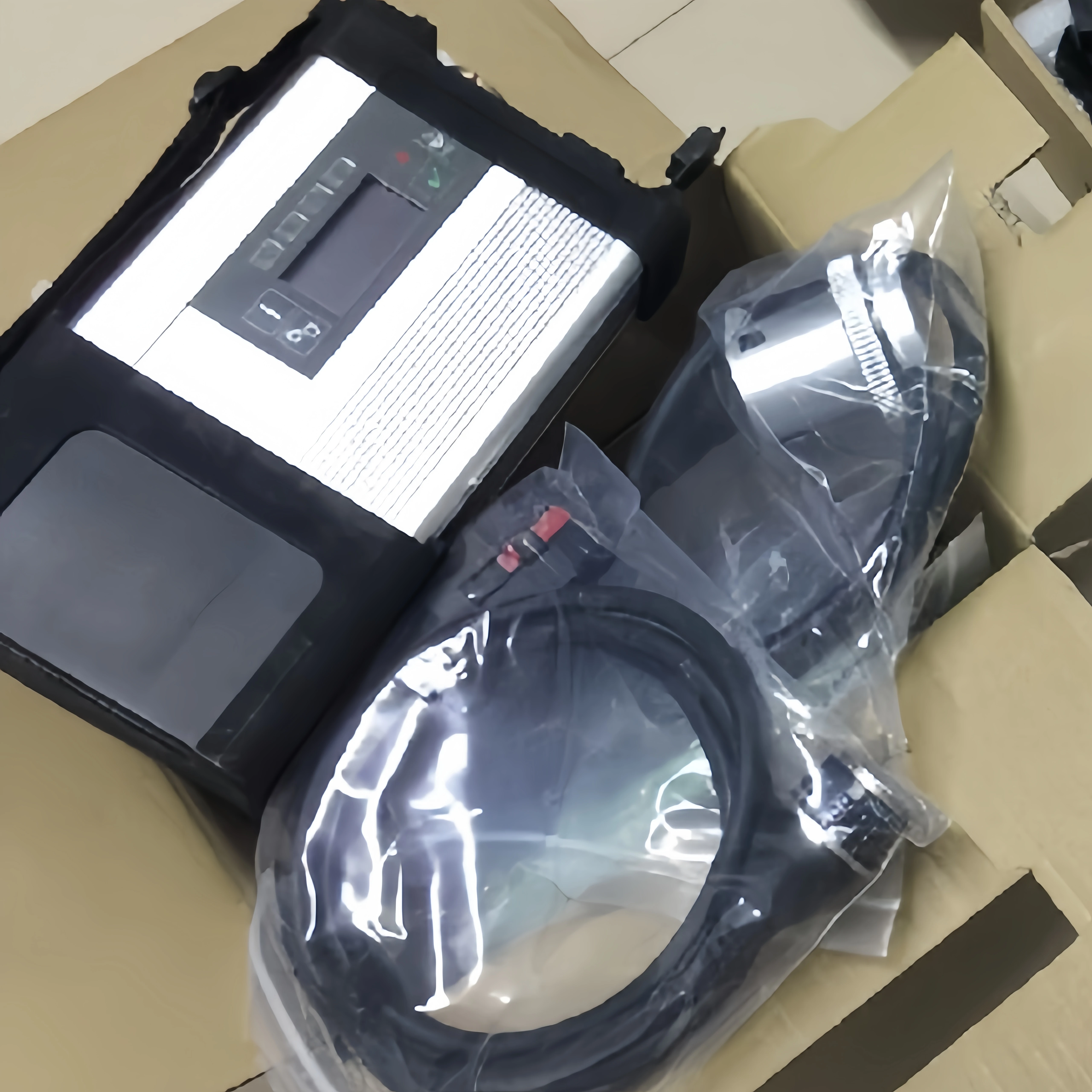 

Mb Sar c5 SD Wifi Lan Connect the New Generation Auto Diagnostic Equipment Diagnosis Tool Latest Software