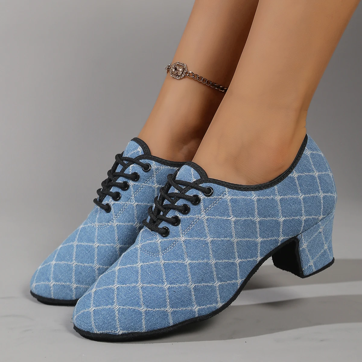 

New Women Dancing shoes Latin Ballroom Dance Shoes for Women Lace-up Practice Closed Toe Modern Salsa Dance Teaching Performance