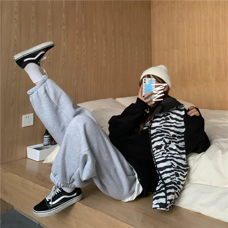 بنطلون نسائي مقاس كبير مبطن بالصوف عالي الخصر فضفاض وواسع الساق بنطلون رياضي غير رسمي عصري للخريف والشتاء موضة التنقل #2