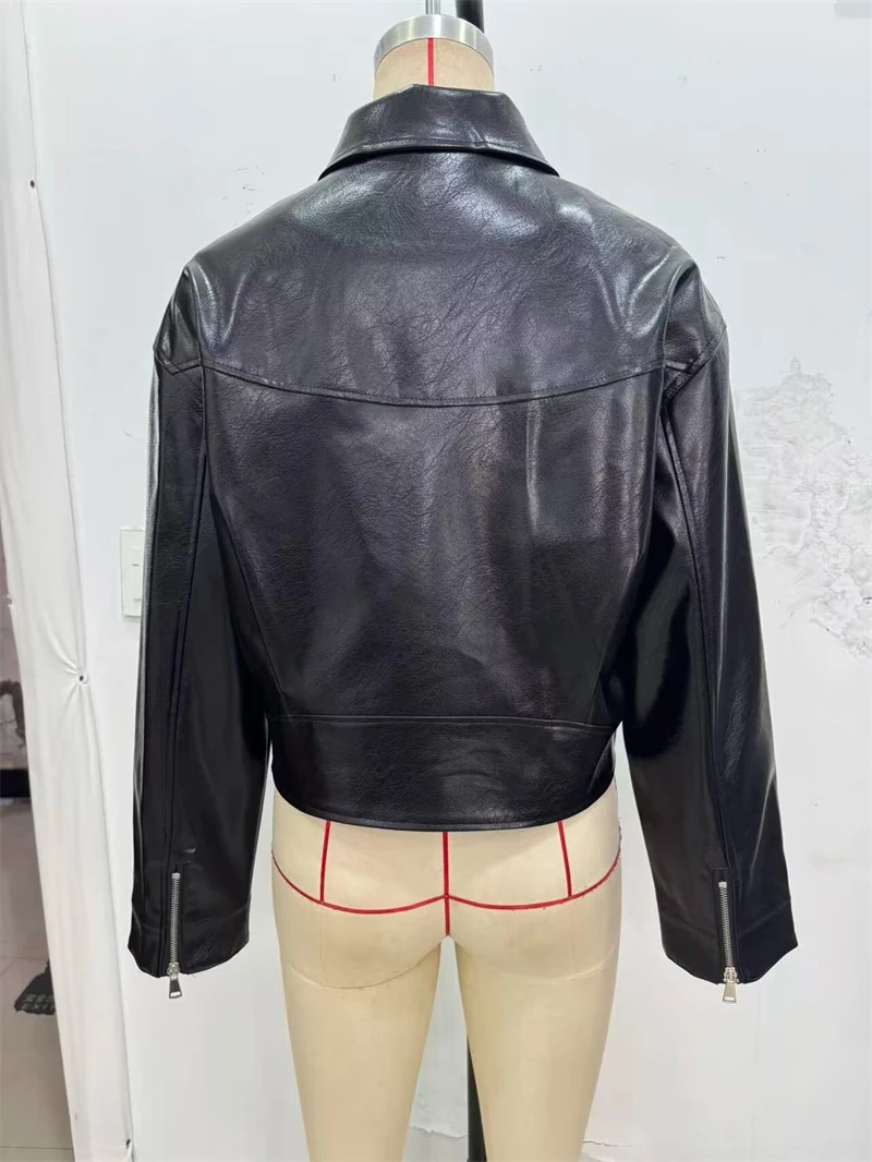 KEYANKETIAN 2025 Winter New Women's Faux Leather Jacket Retro style Turn Down Collar Zipper Loose Outerwear Fashion Black Coat