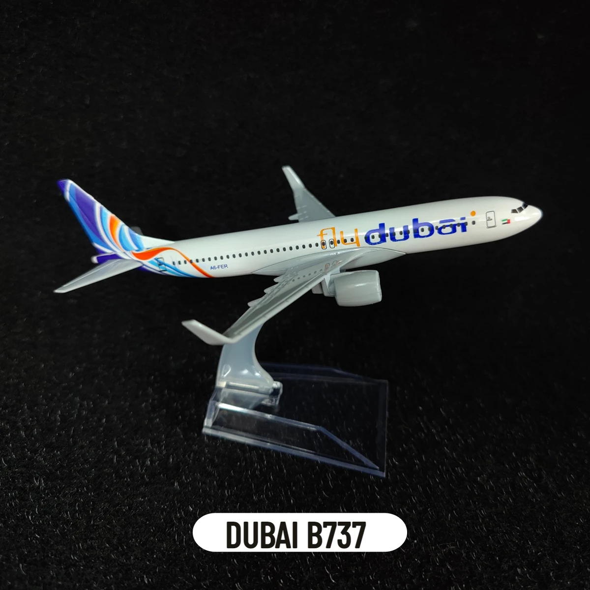 Scale 1:400 Metal Plane Model Replica Dubai B737 Airlines Boeing Airbus Aircraft Diecast Aviation Miniature Collection Toy