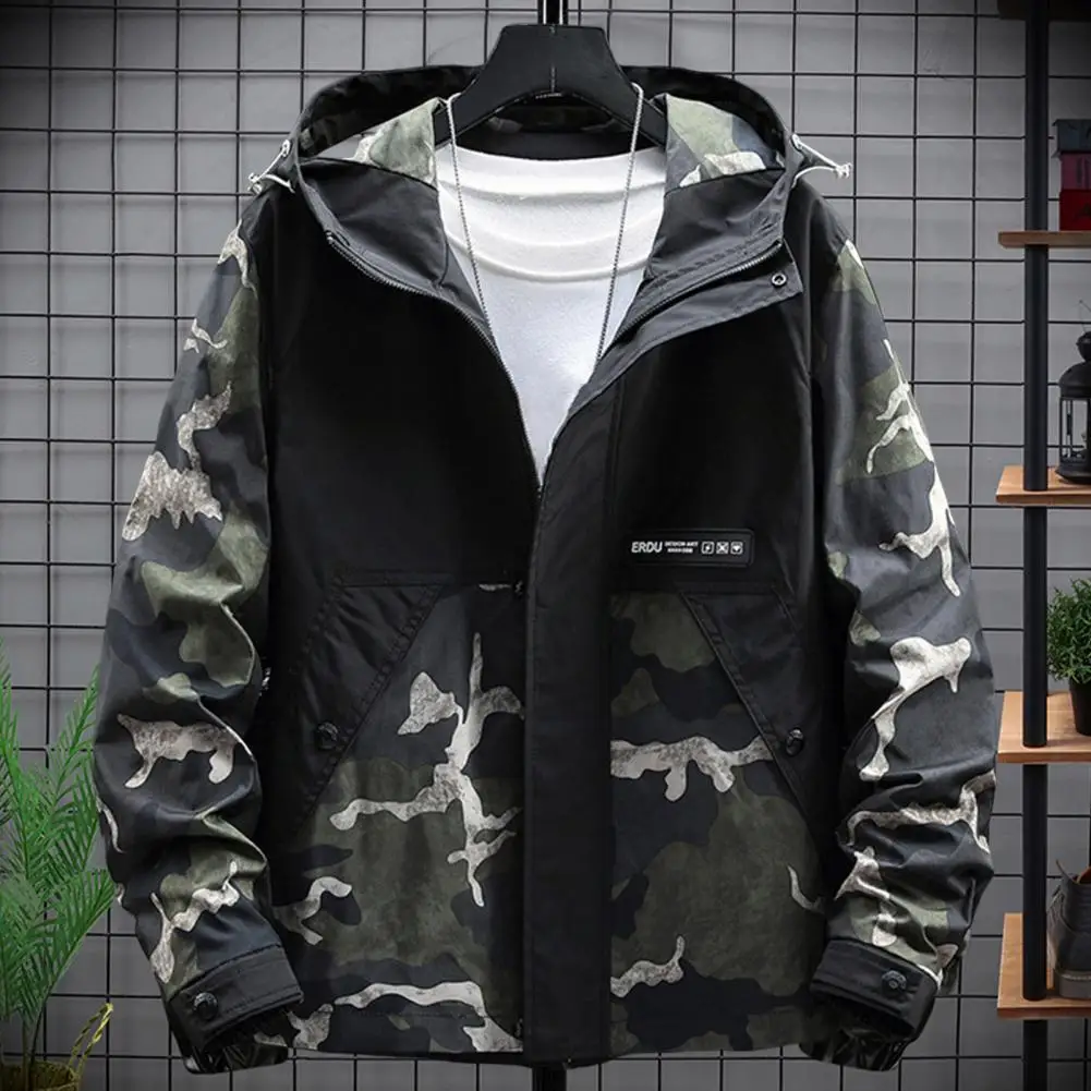 

Stylish Men Outwear Camouflage Cozy Relaxed Fit Windproof Hoodie Jacket Washable Men Jacket for Outdoor