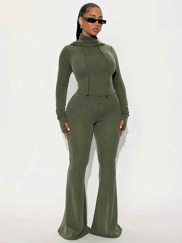 

Hooded Top Flared Pants Long Pants Set Cleanfit Style Mid-Low Waist Straight Leg PVC Casual Pants Ensemble for Middle-Aged Women
