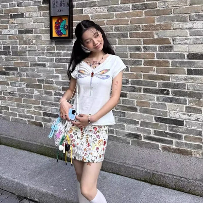 여름 드래곤플라이 스윗 슬림 티 여성 반팔 화이트 롤업 탑 클래식 심플 V넥 하라주쿠 Y2K 캐주얼 티셔츠