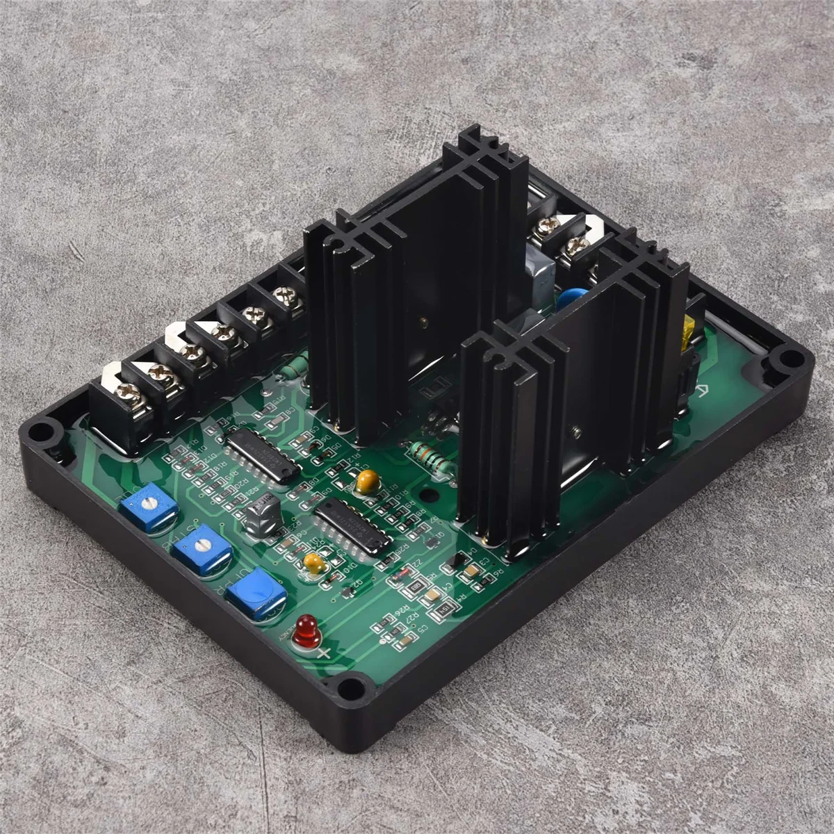 

Трендовый автоматический регулятор напряжения, подходящий для генератора Parbeau AVR GAVR-20A