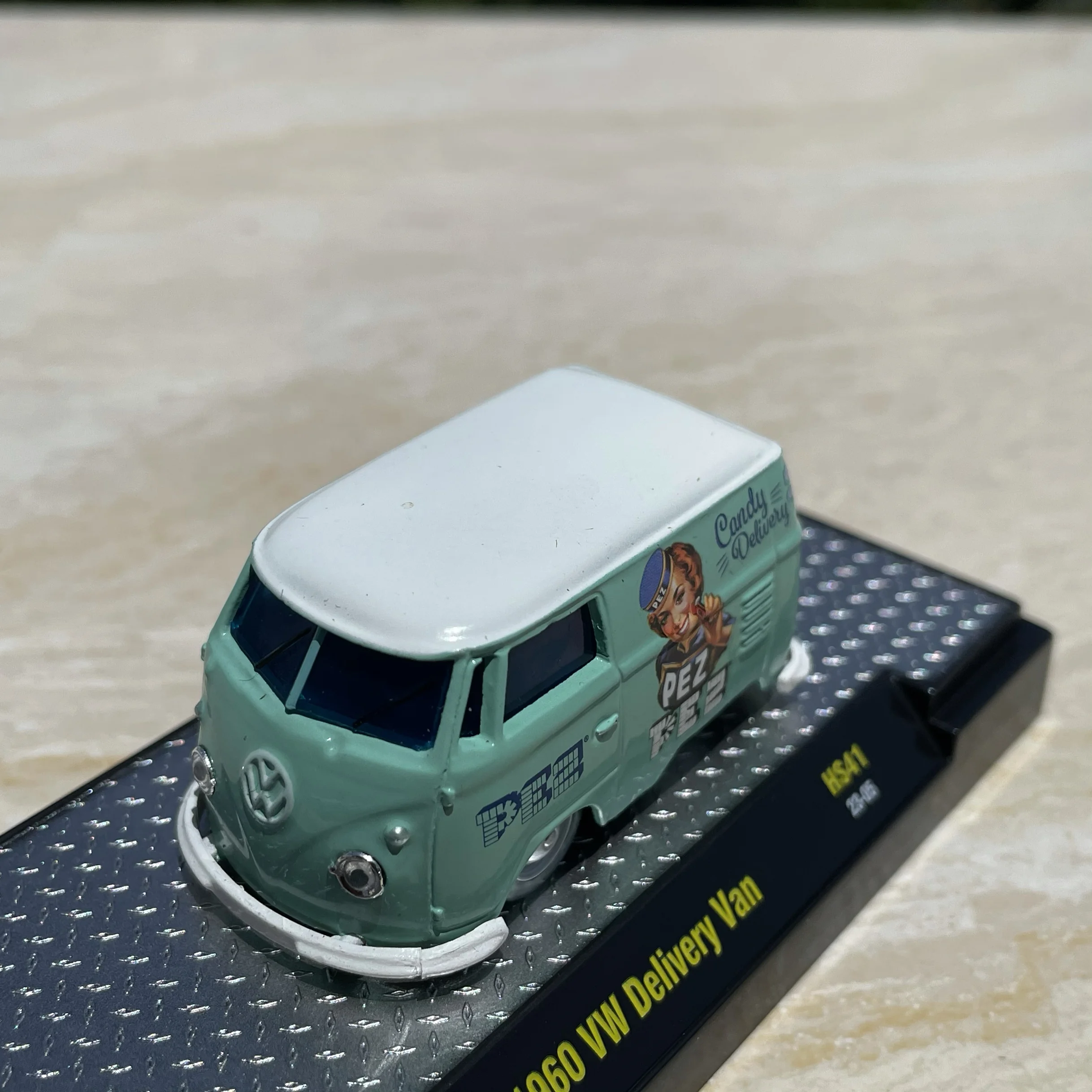 Diecast in scala 1:64 Volkswagen Van modello di auto in lega giocattolo da collezione regalo souvenir display ornamento