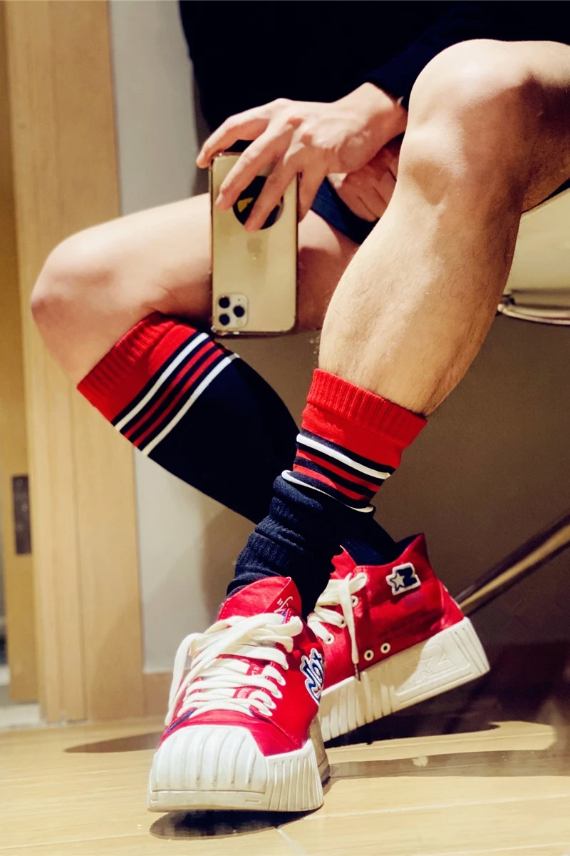 Fashion Blue Unique Design Striped Socks Sexy Gay Top Vers Bottom Men Nylon Sports Long Tube Football Socks Comfortable