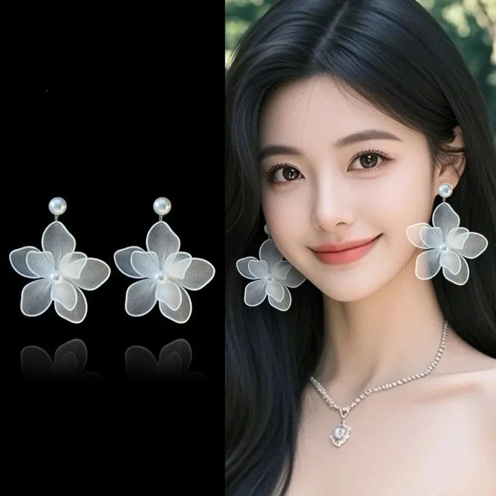 Fashion Sweet Mesh Flower Dangle Earrings Elegant Women Ear Jewelry Beach Earrings Pearl Petals Stud Earrings Gifts