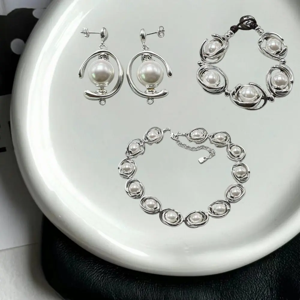 2025-autumn-french-gentle-lady-style-half-moon-pearl-earrings-necklace-women's-jewelry-three-piece-set-romantic-gift