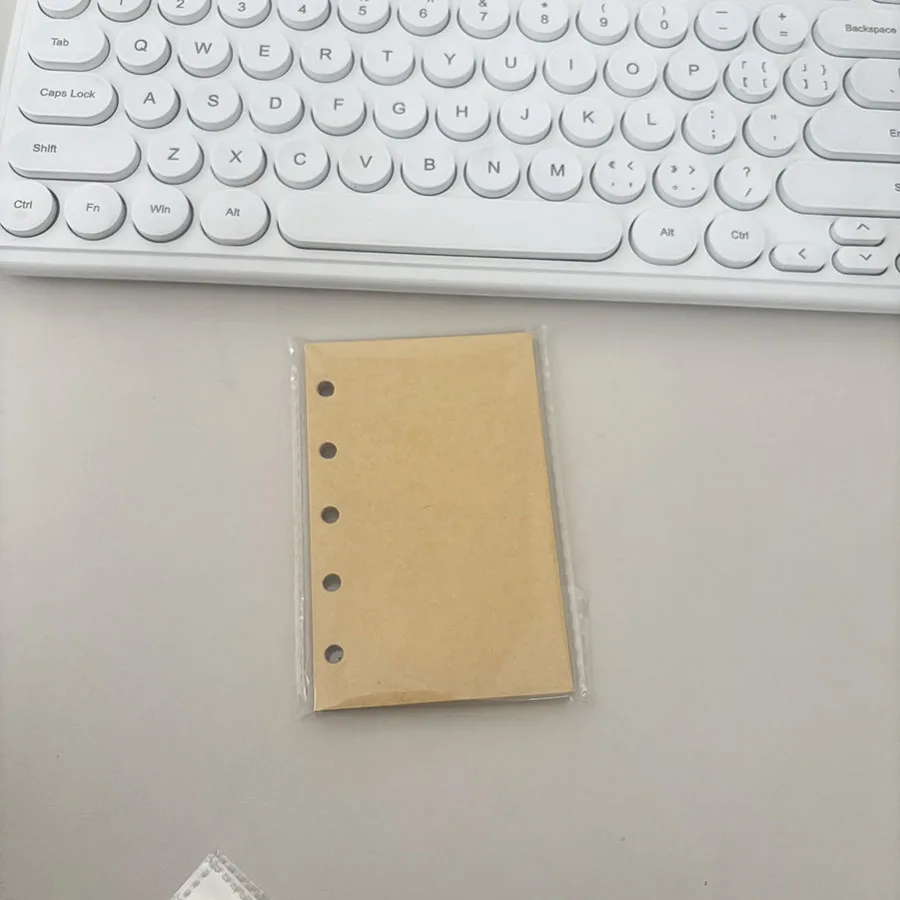 M5 Binder Kpop Sammelalbum, Macaron 5-Loch-Einband, DIY 10 Innentaschen, 45 Gitter-/Blanko-/Linierte Nachfüllpapiere – Detail 3