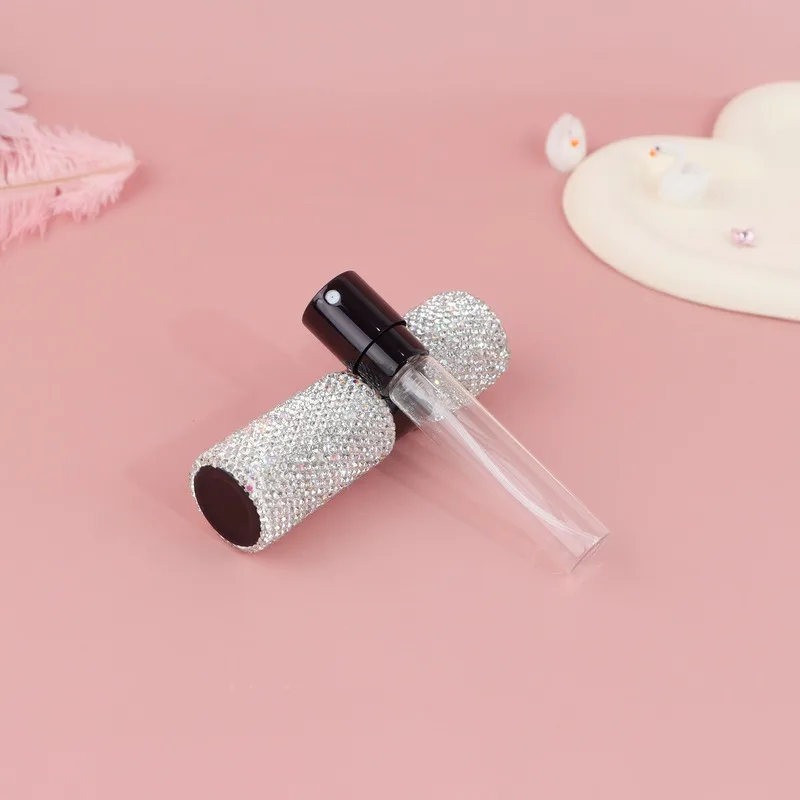 

Diamond-encrusted perfume portioning bottles Vacuum hydration travel simple size 8ml portable spray bottle fine mist sprayer