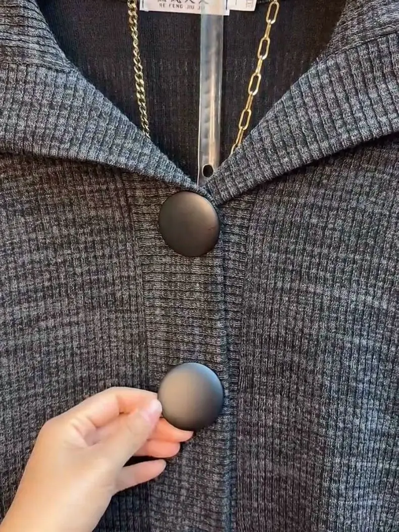 Giacca maglione cardigan a maniche lunghe con risvolto allentato di fascia alta autunno e inverno per donna