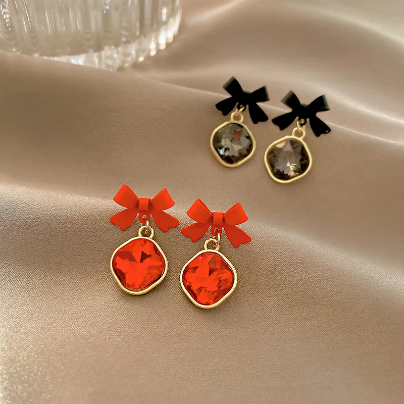 Серьги с бантом, корейские модные квадратные висячие серьги для женщин, эффектные вечерние, день рождения, очаровательные ювелирные изделия, фестиваль, рождественские подарки Серьги с бантом, корейские модные квадратные висячие серьги для женщин, эффектные вечерние, день рождения, очаровательные ювелирные изделия, фестиваль, рождественские подарки