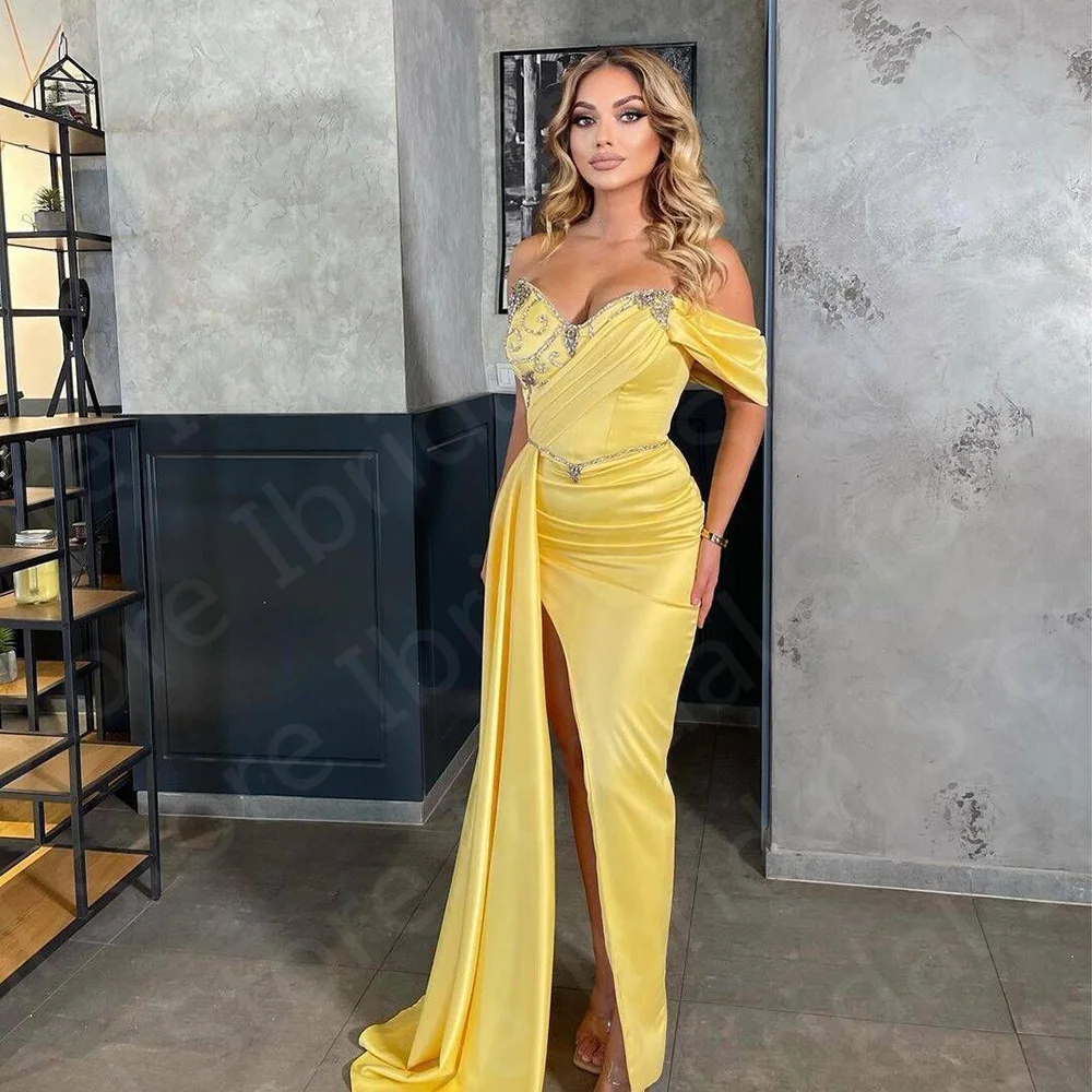 

2023 New Bright Yellow Evening Dresses Long Side Slit Wedding Guest Gowns Off Shoulder Prom Party Sweetheart Beading