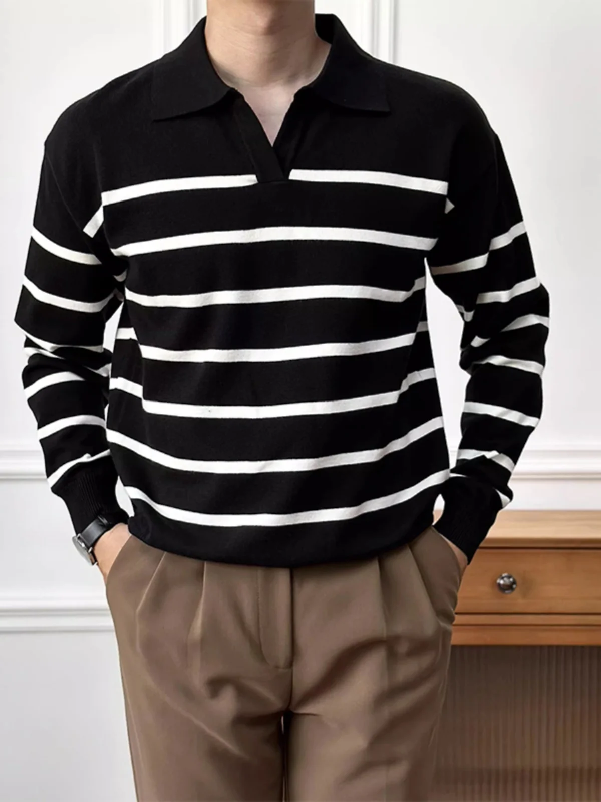 

Мужской модный вязаный свитер на осень-зиму с полосатым воротником, повседневный, с длинным рукавом, V-образным вырезом, в стиле колор-блок, городской тренд