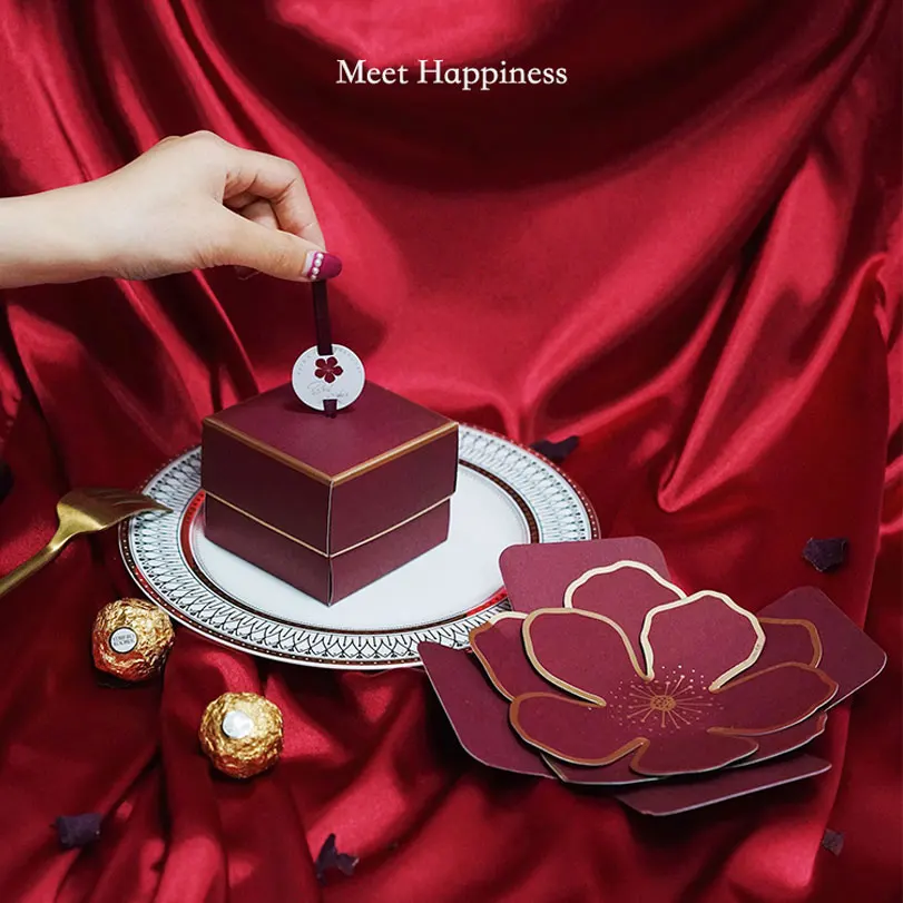 INS Wind Red Petal Candy Box, Personality, Candy Box, Thanksgiving, Christmas, Luxury Wedding Supplies, Packaging Bags