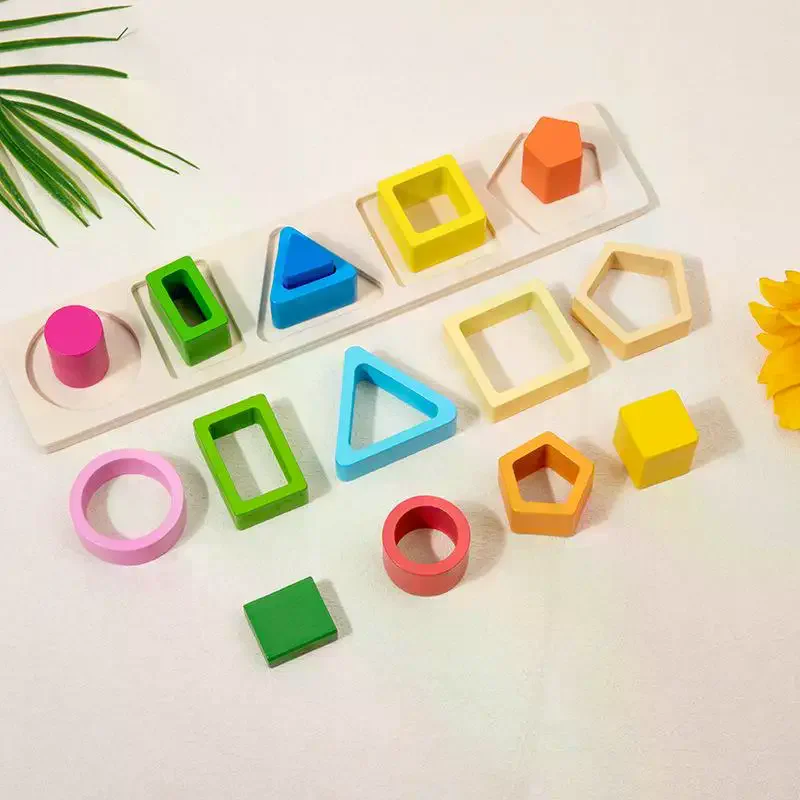 モンテッソーリ木製積み木おもちゃ、形と色の分類ブロックパズル - Wooden Blocks Stacking のレビューと価格
