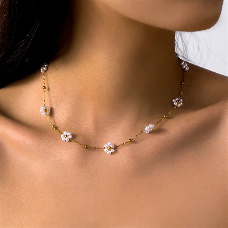 Sweet Fresh Crystal Pearl Flower Bracelets Simple Fashion Elegant Choker Necklace For Women Light Luxury Wrist Chain Jewelry image 2