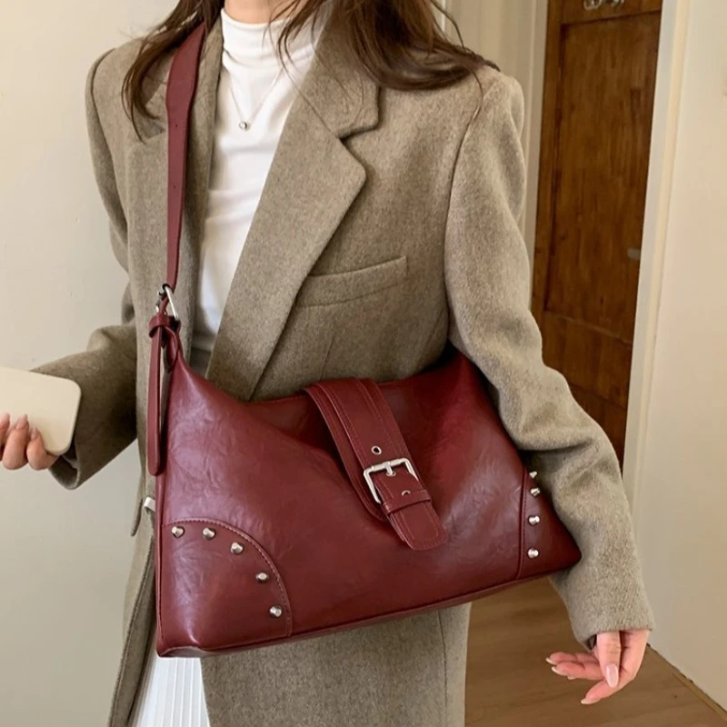 

Women's Multi-color Buckle & Rivet Accent Shoulder Bag, Casual Tote for Daily Office, Streetwear, Weekend Travel & Errands