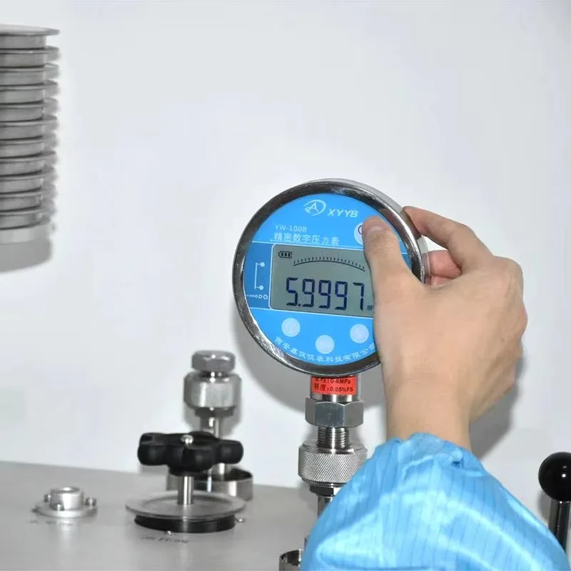 High Quality Precision Manometer Standard Accuracy 0.02%FS Digital Vacuum Pressure Gauge