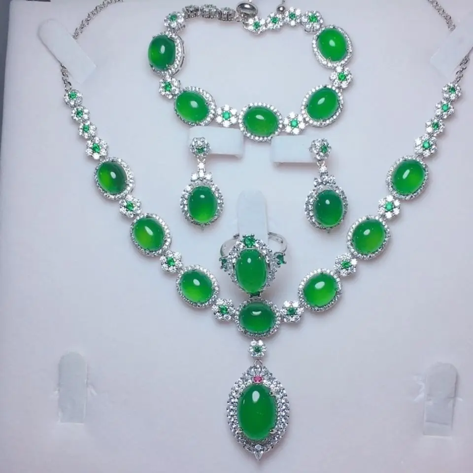 

Boutique Chalcedony Deluxe Inlaid Jewelry Set Four-piece Ring Earrings Necklace Pendant Bracelet Set