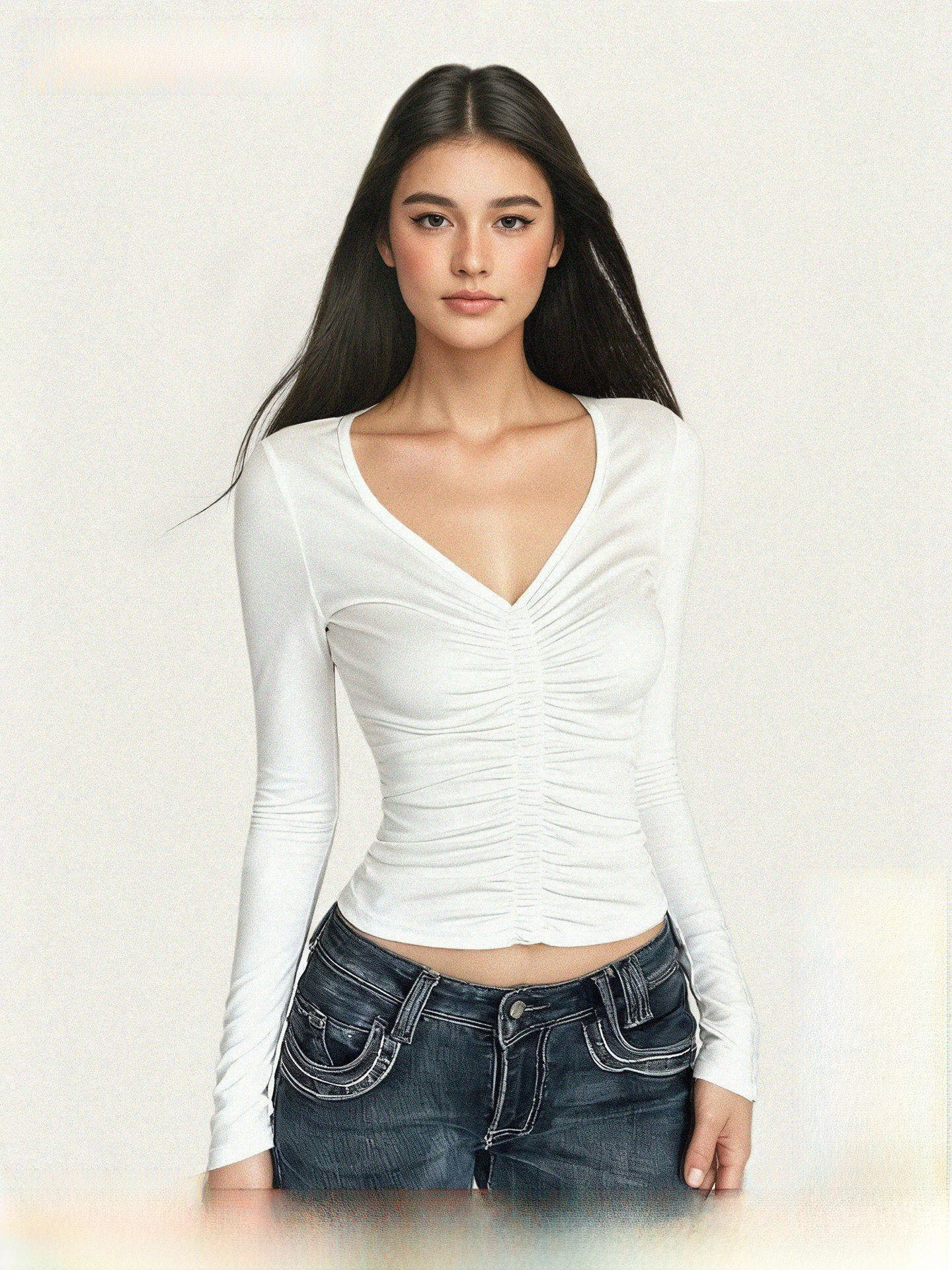 

Женская простая белая футболка с V-образным вырезом, плиссированная, с длинным рукавом, укороченная, с глубоким декольте, облегающая, в уличном стиле