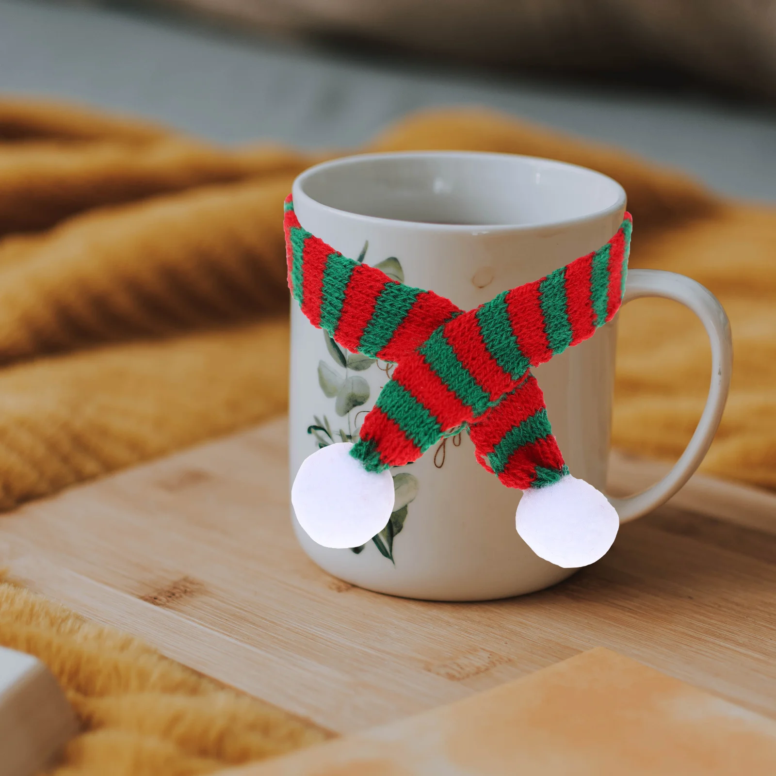 

3Pcs Mini Scarves Fabric Xmas Supplies Party Decorations for Bottles Stuffed Snowman Holiday Delicate Scarves Party Supplies