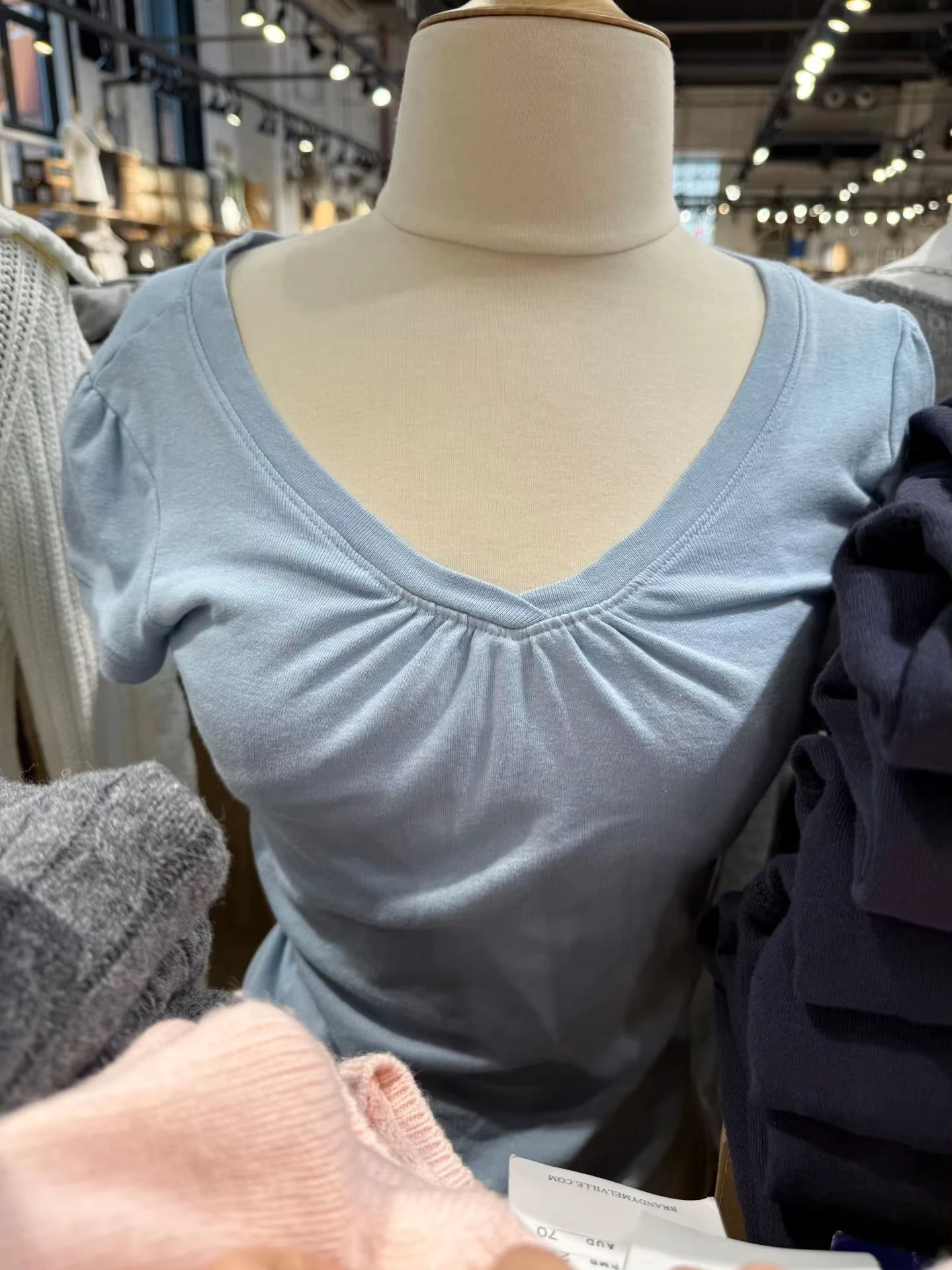 Blue Folds Cotton Tshirts Women Summer Y2K Casual Streetwear Chic V-neck Slim Short Sleeve Tees Elegant Simple All-match Tshirt