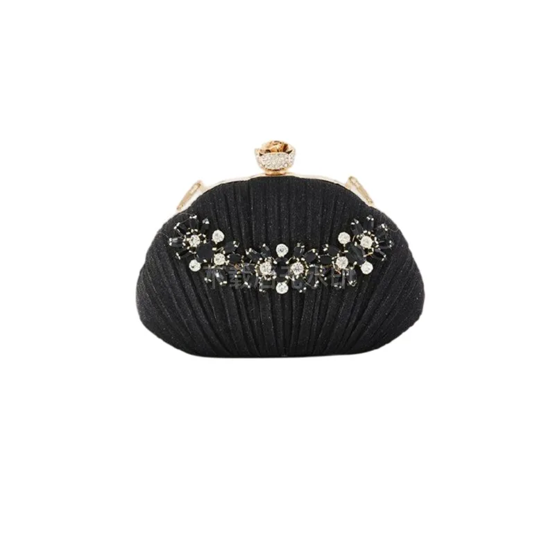 

Elegant Cloud-Inspired Diamond Hollow Clutch - Light Luxury Portable Evening Bag that Complements Party Dresses Luxury Handbags