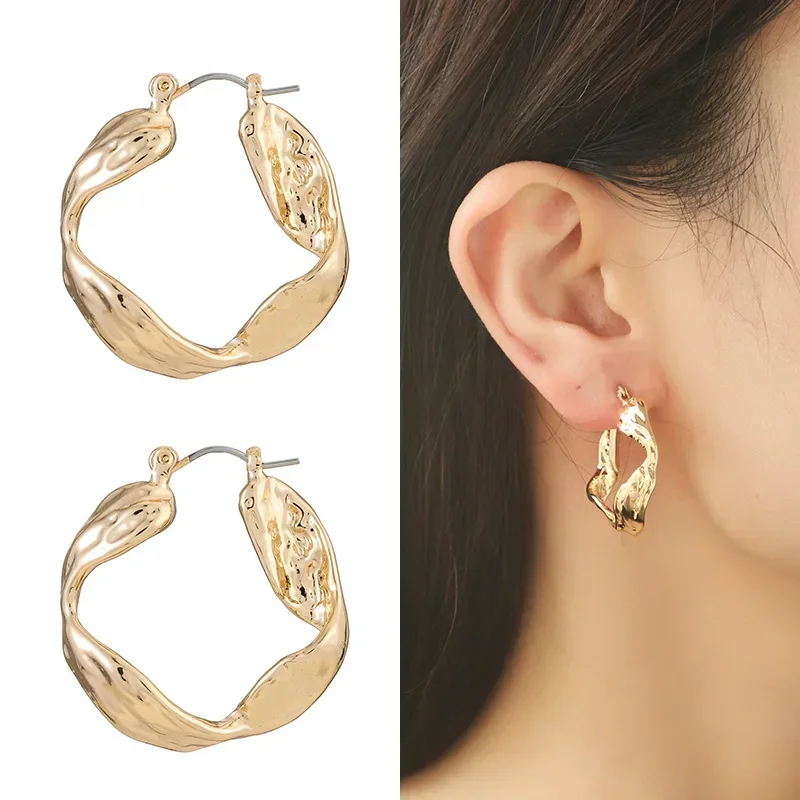 Irregular Wavy Lines Simple Retro Earrings Personalized Pounding Pattern Earrings for Women