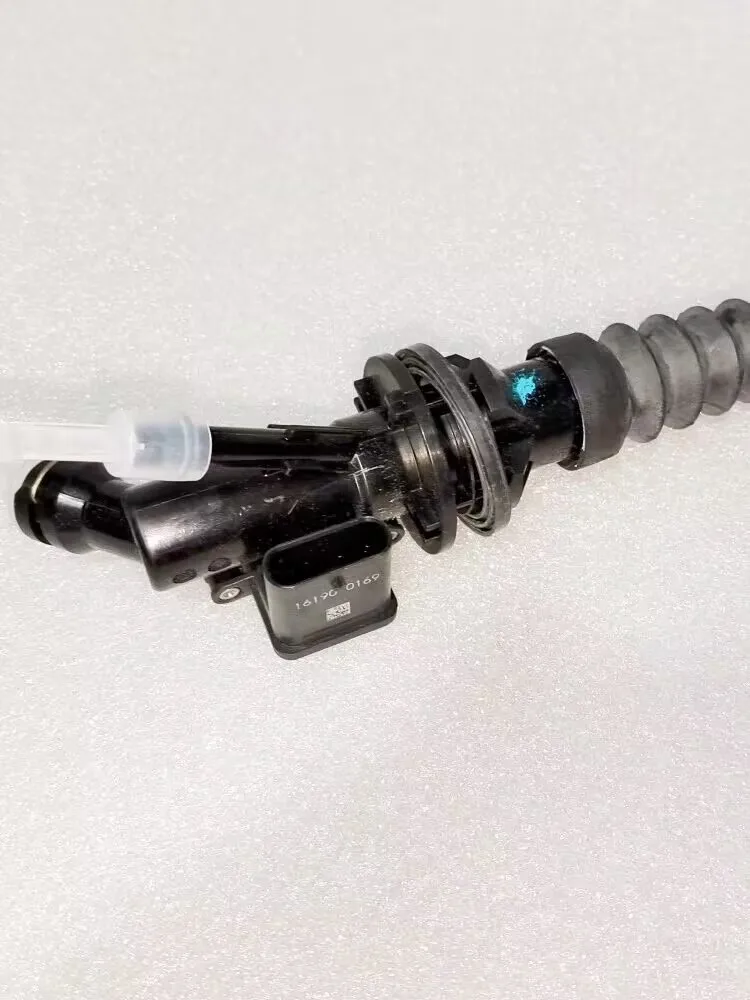 

Clutch Master Cylinder for Geely Atlas Emgrand X7 Sport Proton X70 with plug without plug 2 styles