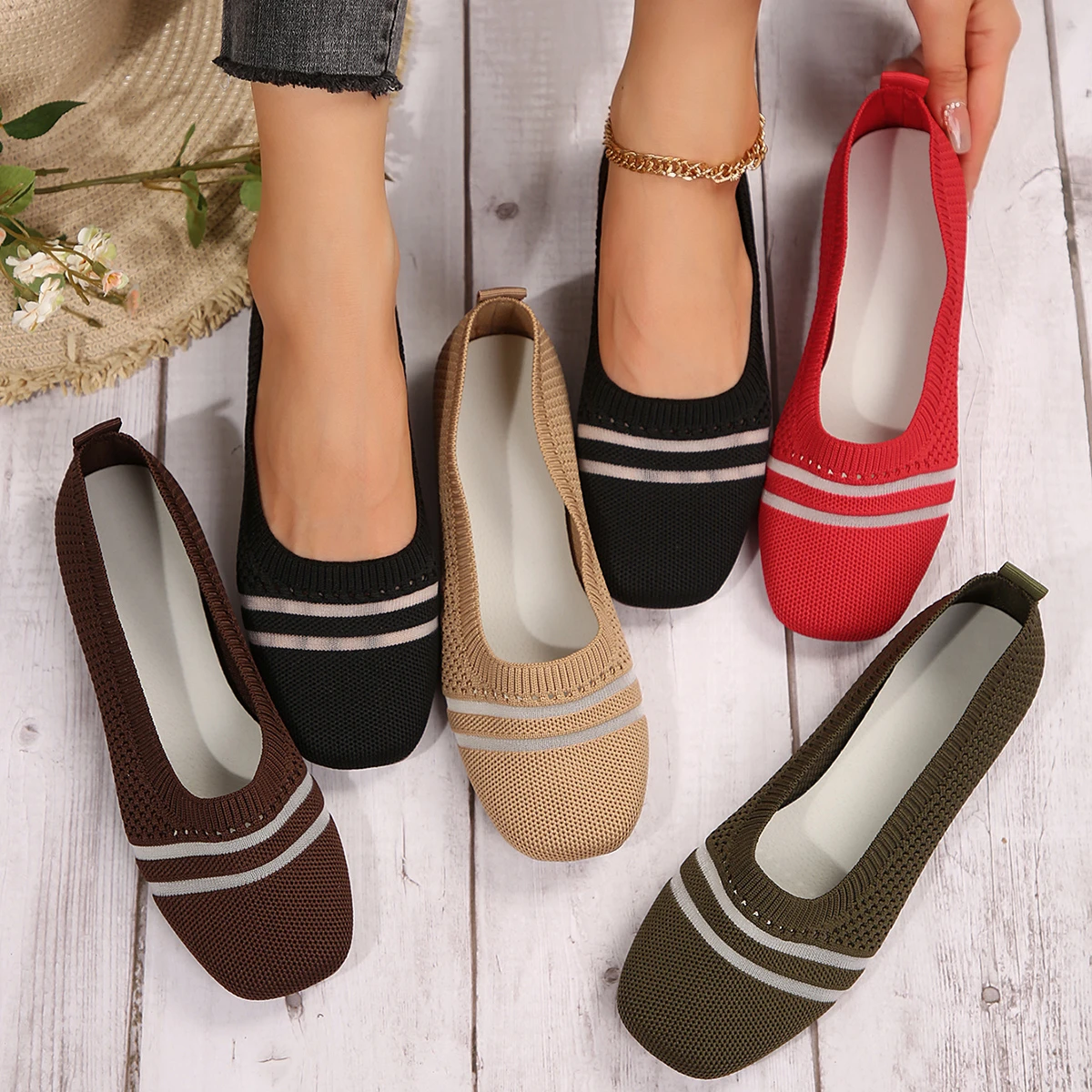 

Women Flats Shoes Round Head Shallow Mouth Loafers Large Size Spring Knitted Flat Shoes Ladies Breathable Comfortable Sneakers