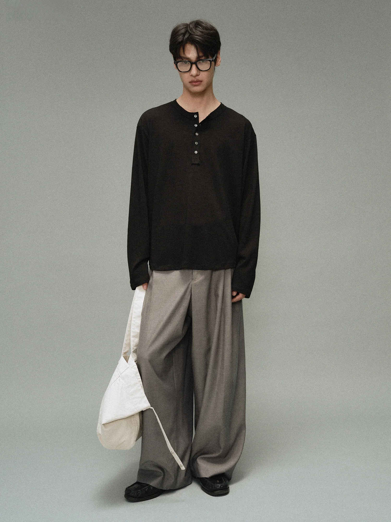 

KUCO Мягкий удобный шелковый льняной свободный длинный воротник Sve Henry Base Трикотажный однотонный нейтральный Sle Обычный крой Повседневная одежда