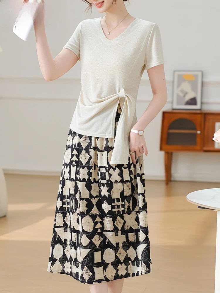 

Faionable Summer Outfit Set ort Sve T-irt And Midi Skirt Two Piece Set for Middle-Aged Women Loose Fit V-Ne Polyester