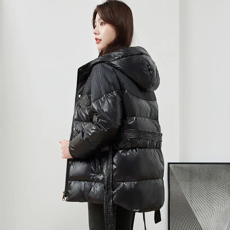 أسفل سترة قطن 2025 مقنعين قصيرة مريحة المرأة الشتاء سترة السيدات معطف تنوعا فضفاضة عادية موضة سترة الإناث