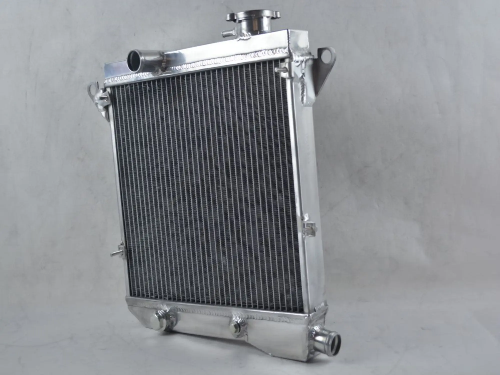 Aluminiowa chłodnica do 1975-1985 Autobianchi Lancia A112 Series 3/4/5/6/7 Cooler Cooling Coolant 1975 1976 1977 1978 1979 1980