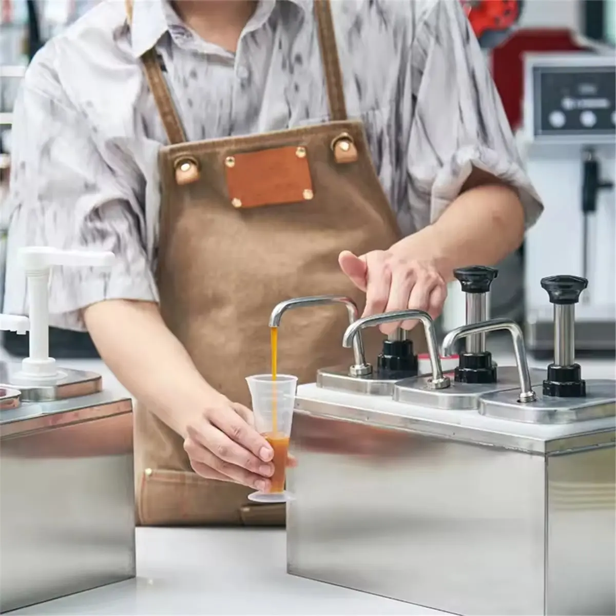 

10cc Condiment Pump Bottle 2.3L Manual Salad Stainless Steel Detachable Ketchup Sauce Dispenser Pump