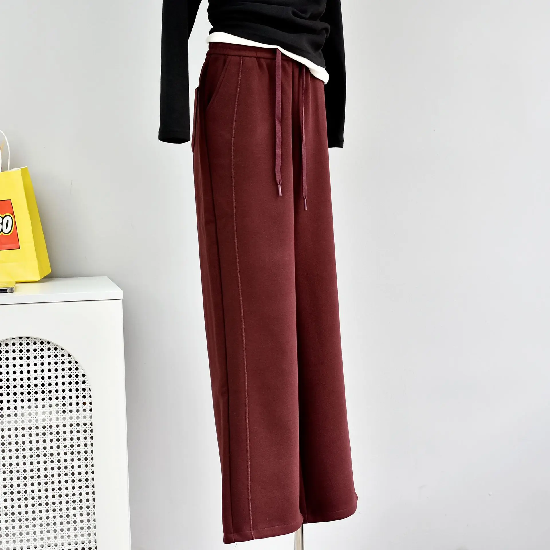 2025年 ウールシルクパンツ 縦感ストレート チューブ型 ナローバージョン ワイドレッグパンツ 冬用 ベルベット素材入り レディース