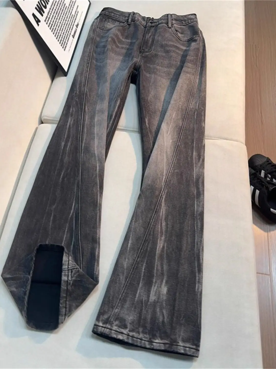 

Slimming High-Waisted Bell Bottom Denim Jeans Women's Trendy Brand New Washed Vintage Straight Leg Street Style Long Pants