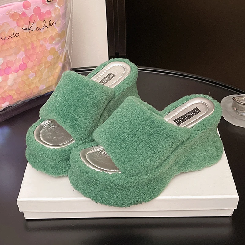 

Женские тапочки на меху на платформе, модная обувь на высоком каблуке, повседневные осенние сандалии, зимние ботинки 2024, прогулочные брендовые платья Mujer Zapatillas