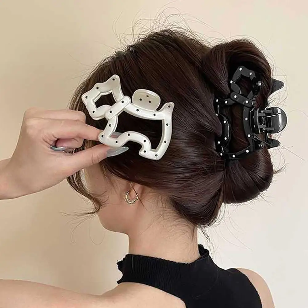 Kleine Haarspange für Hunde, gepunktete Hunde-Klauenklammer, Haarspange für hohe Pferdeschwänze, hochwertige Haifischklammer für Damen, Haar-Accessoire, Kopfschmuck – Detail 2