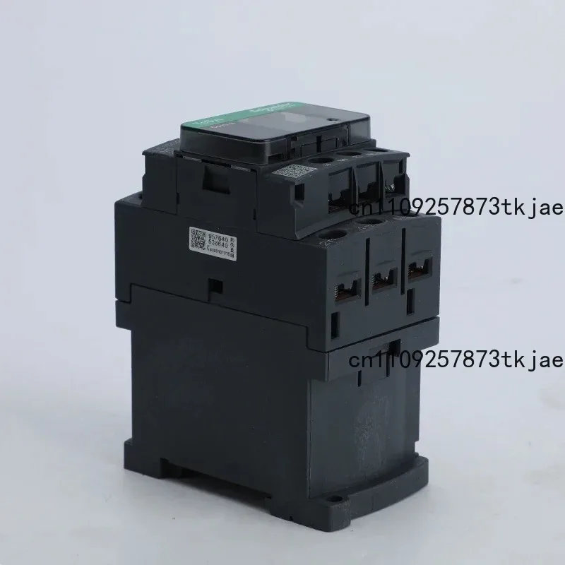 

Schneider Electric LC1D Series DC Contactor for DC Motor 24V 48V 110V 220V Compatible with BDC EDC FDC MDC Models LC1D09BDC