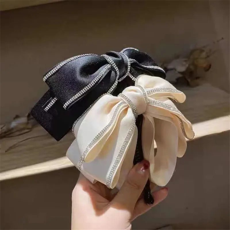 Vintage Haaraccessoire Met Bananenvormige Clip En Stoffen Strik, Haarclip Voor Dames