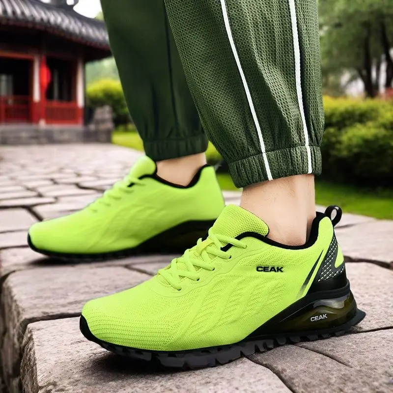 

Simple atmosphere, light and breathable 2025 non-slip and wear-resistant fashion casual outdoor sports shoes
