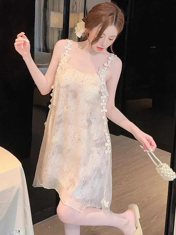 甘いスタイルのバタフライストラップナイトガウン女性の夏の高級感のあるホーム服メッシュ素材ミッドレングスドレス