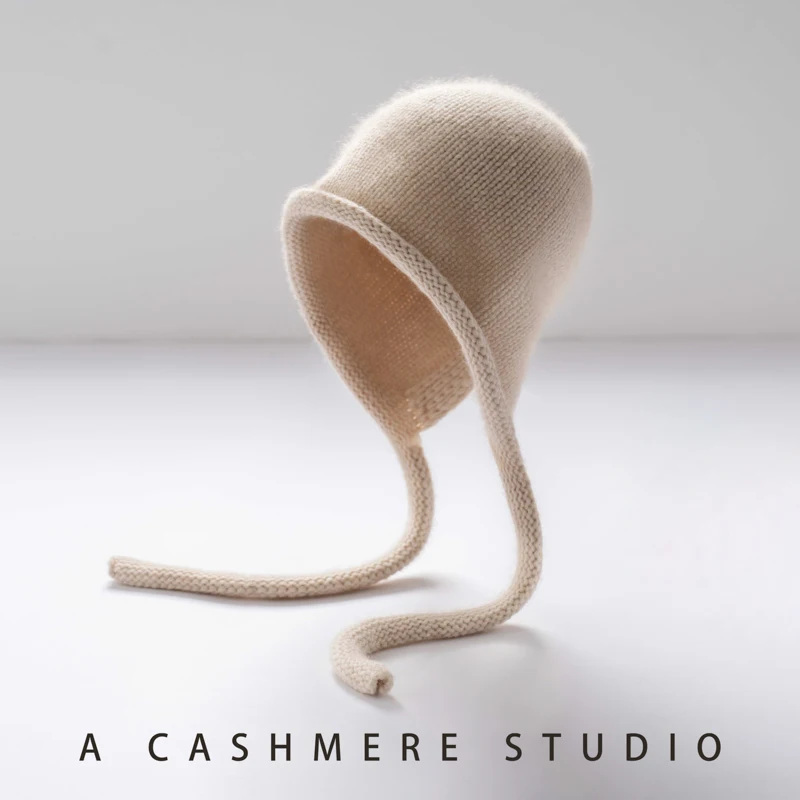 

MERRILAMB High Quality Pure Cashmere Women's Winter Thick Knitted Hat Outdoor Soft Warm Earmuff Aviator Caps Female Bomber Hats