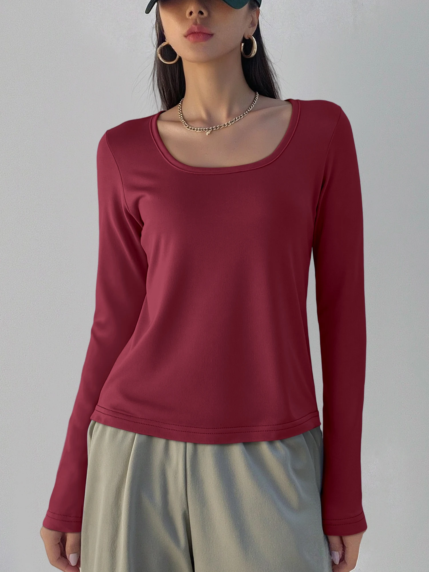 Contemporary Close‑Cut U‑Neck Blouse, Elastic Long‑Sleeve Tee for Girls Meet‑Up & Downtown Street Styling