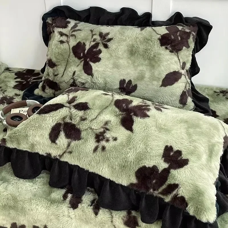 2Pcs/Set Heavyweight Bunny Fur Pillow Covers, Frilled Lace Edge Pillowcases, Thick Cozy Milk Fleece Pillow Protective Shell